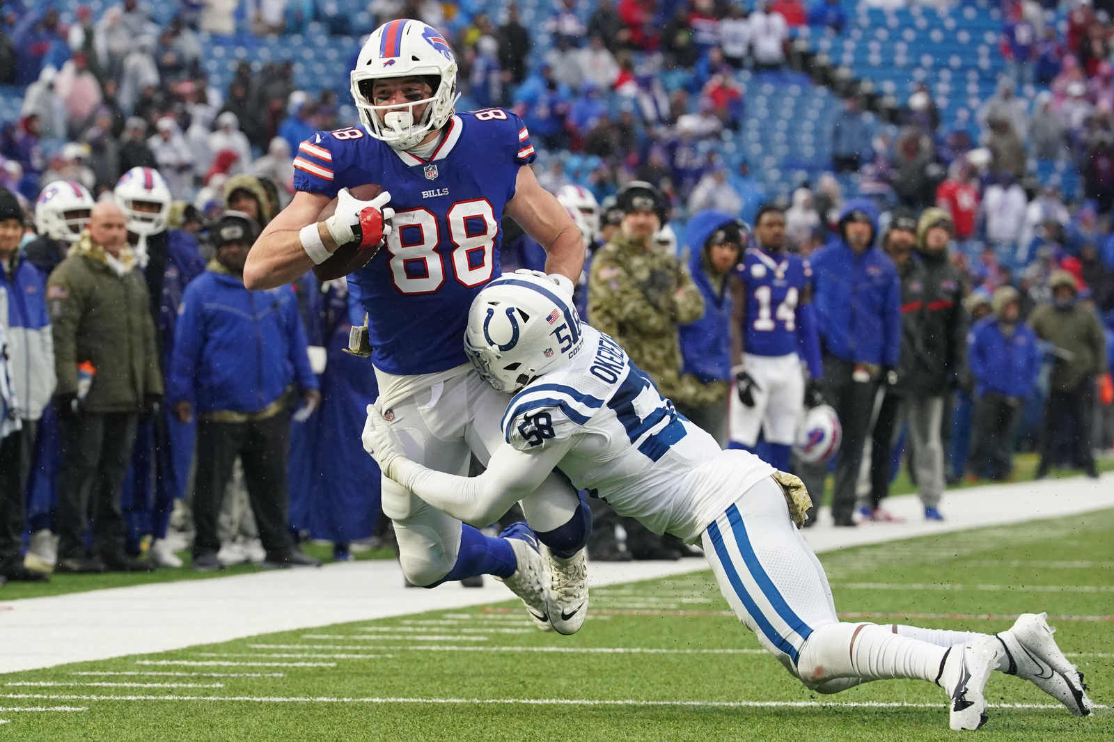 Knox pulls one in